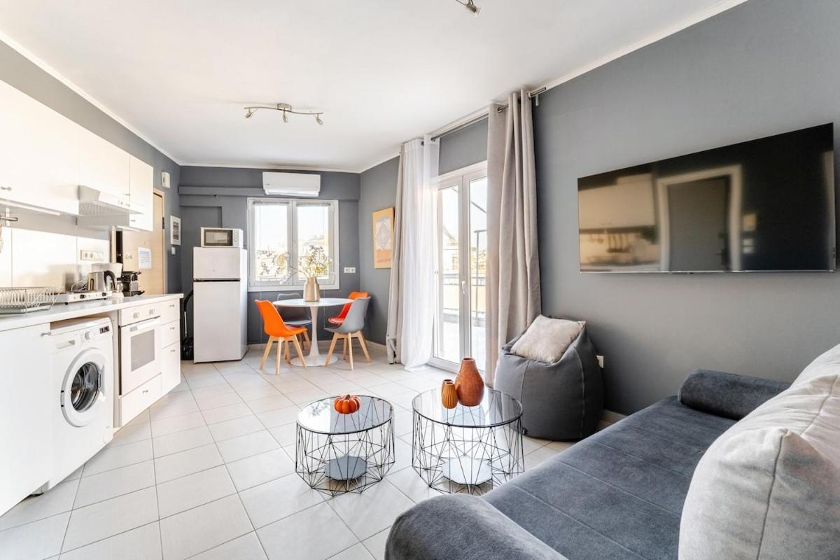 Lovely Apt W/Heated Jacuzzi &Full Acropolis View Афіни Екстер'єр фото